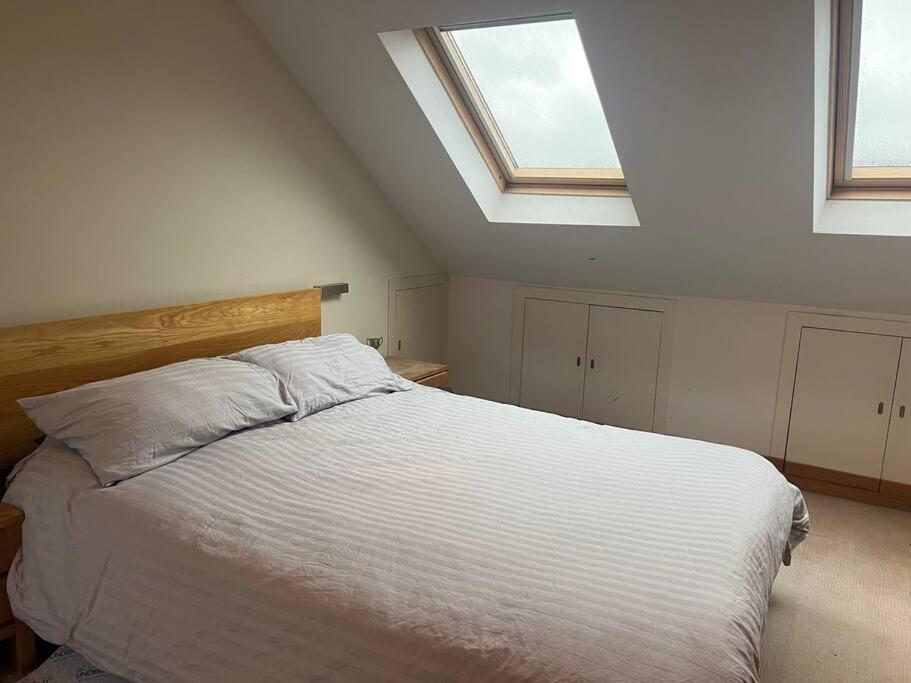 Four Bedroom Modern Victorian Wandsworth House Лондон Экстерьер фото